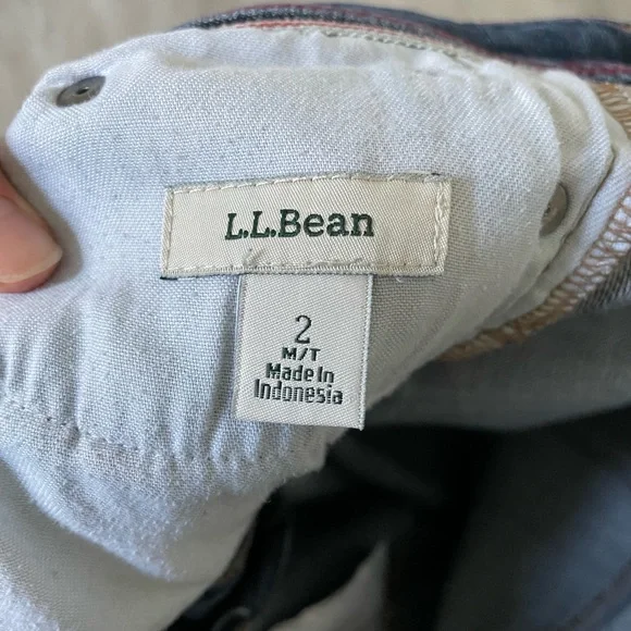 LL Bean women’s Performance stretch jeans, low rise, size 2 - Picture 6 of 8